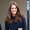 Kate Middleton usa vestido de R$ 1.800 e peça esgota em lojas do Reino Unido, nesta quinta-feira, 15 de janeiro de 2015