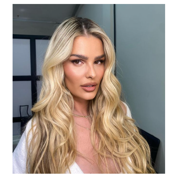 Yasmin Brunet preferiu a discrição e não publicou nenhum storie sobre a festa