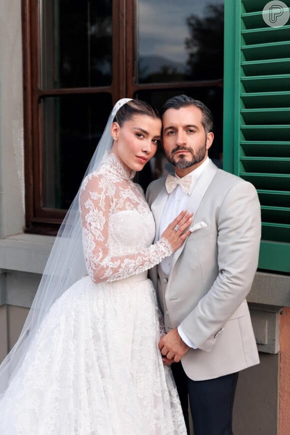 Retrospectiva 2023: Teve Michelle Salas, filha de Luis Miguel, se casando com um vestido de noiva 