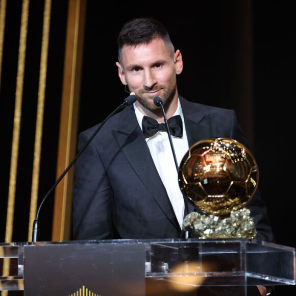 Vitória de Messi na Bola de Ouro deu o que falar nas redes sociais