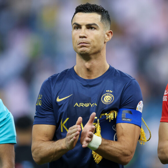 Cristiano Ronaldo não gostou quando torcedores rivais gritaram nome de Messi no estádio