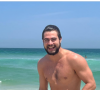 Rafa Vitti publicou fotos suas de sunga na praia para agradecer as mensagens de carinho pelo seu aniversário de 28 anos