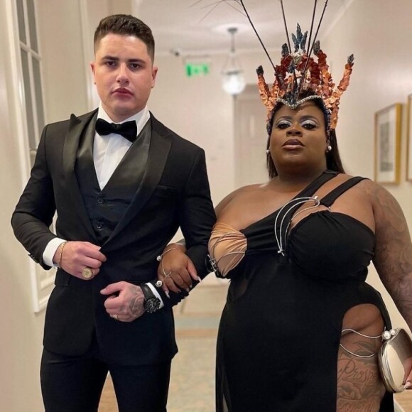 Jojo Todynho  rebate fãs de Lucas Souza