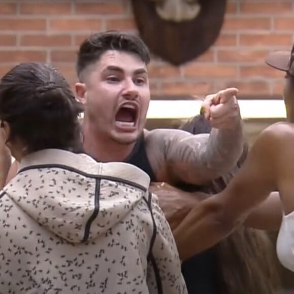 'A Fazenda 15': Lucas prometeu "quebrar a cara" de Cezar Black se ele voltasse a citar Jojo Todynho