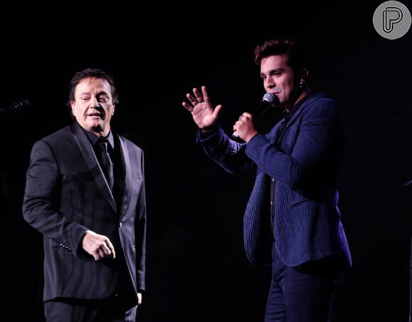Fábio Jr. e Luan Santana dividiram o palco em show dos 70 anos do ator e cantor