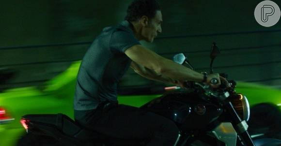 Marcos como o piloto de motocross, Ajax, no filme 'Tração' de 2023