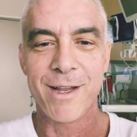 Segundo Alexandre Correa, a foto pertence a uma invasão da polícia em seu apartamento, em busca de armas
