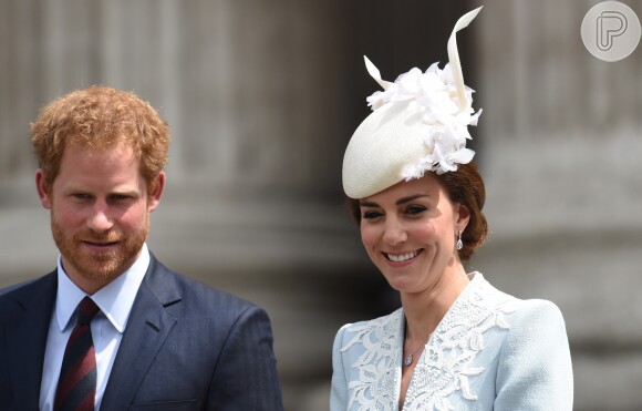 Kate Middleton tentou manter a paz entre os irmãos príncipe Harry e príncipe William só que não foi possível e a duquesa se cansou, aponta especialista