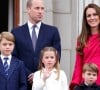 Mesmo fora da realeza, o príncipe Hatty tentou manter contato com os seus sobrinhos: príncipe George, a princesa Charlotte e o príncipe Louis
