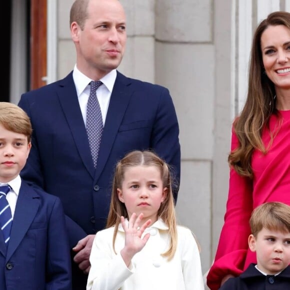 Mesmo fora da realeza, o príncipe Hatty tentou manter contato com os seus sobrinhos: príncipe George, a princesa Charlotte e o príncipe Louis