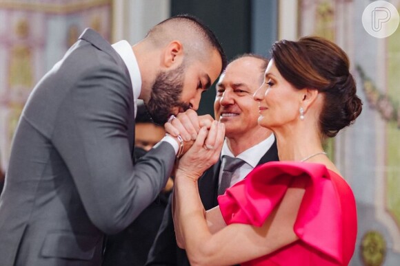 Casamento de Rafa Marques e Pati Guerra teve lives no Instagram para quem queria assistir a cerimônia