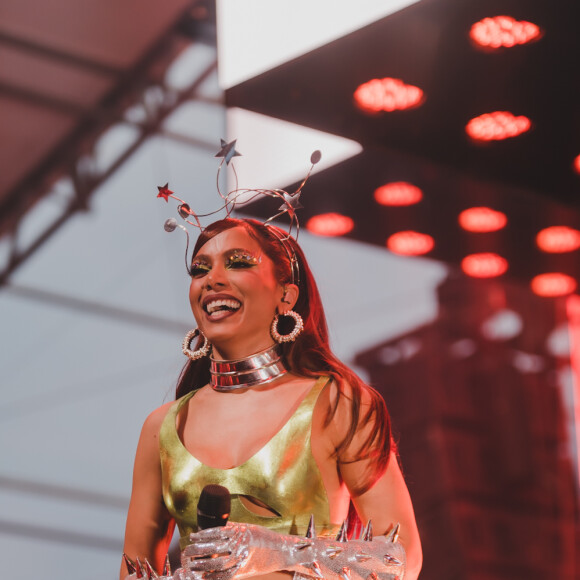 Anitta se apresenta no Carnatal, famosa micareta fora de época, nesta sexta-feira (08)
