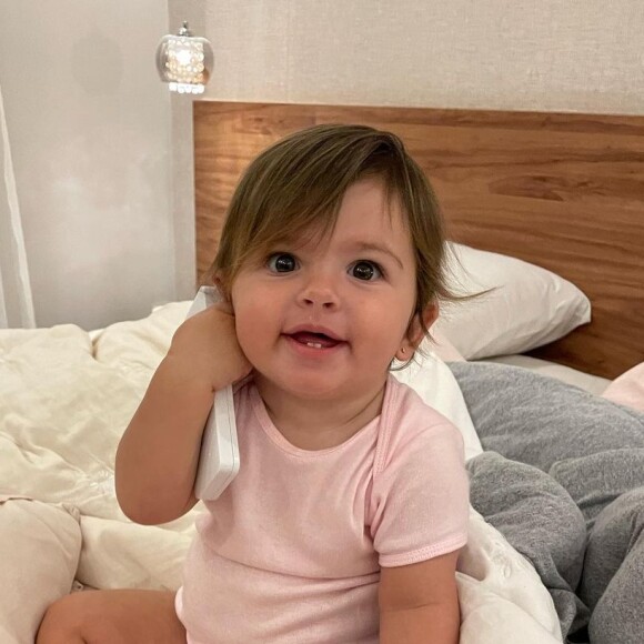 Filha de Bárbara Evans não perdeu o ar e vomitou após o engasgamento