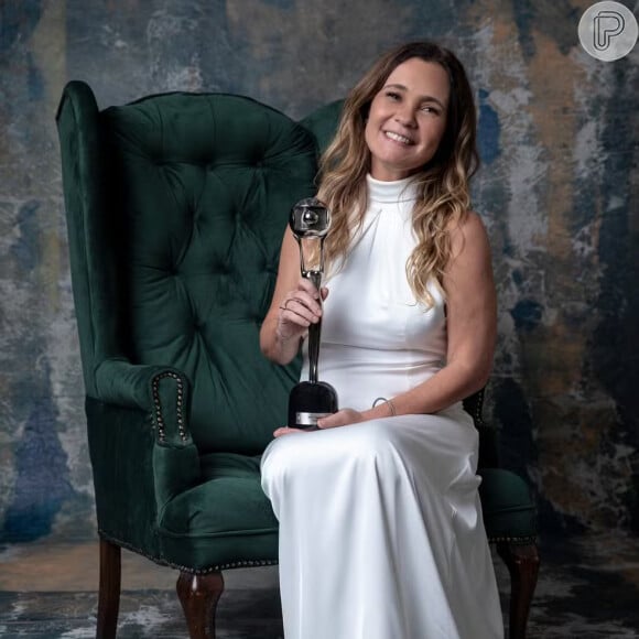 Adriana Esteves venceu a categoria Atriz de Série