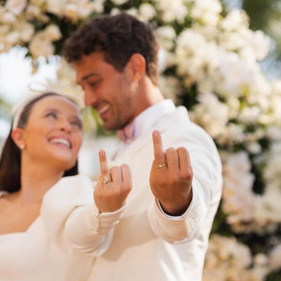 Casamento surpresa de Larissa Manoela e André Luiz Frambach ocorreu em 17 de dezembro de 2023, atores ficaram noivos em 18 de dezembro de 2022