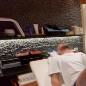 Neymar tem publicado vídeos de sua fisioterapia