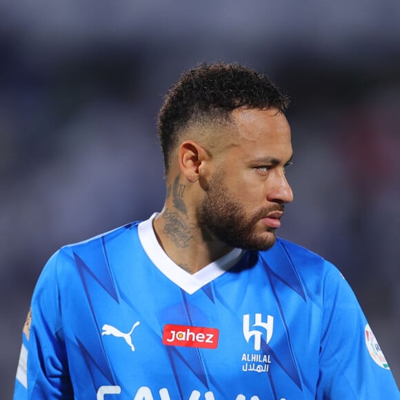 Neymar contou com mensagens de apoio de amigos famosos