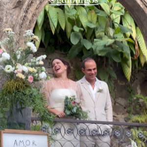 Cerimônia intimista que marcou o casamento de Leandra Leal aconteceu no Rio de Janeiro