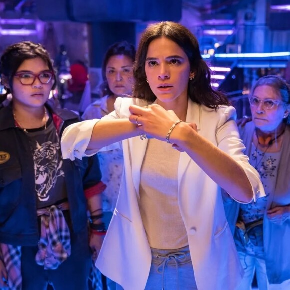 Bruna Marquezine brilhou no filme 'Besouro Azul'
