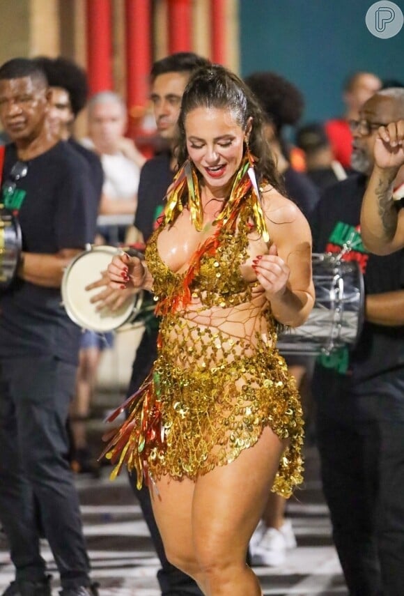 Paolla Oliveira em ensaio recente de Carnaval da Grande Rio
