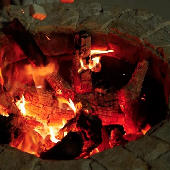 Andressa Suita dividiu bastidores do Réveillon no Instagram