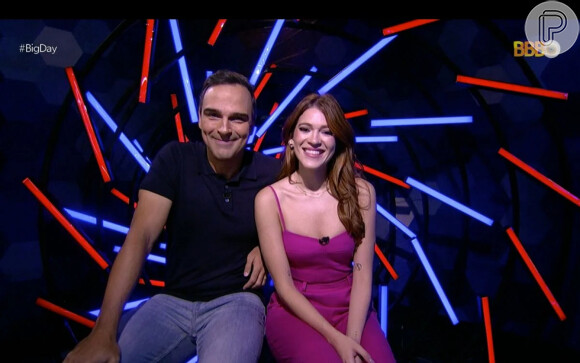 Participantes do BBB 24 foram revelados ao vivo na Globo por Tadeu Schmidt e Ana Clara