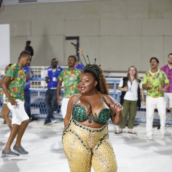 Jojo Todynho foi vista com look ousado ao ensaiar na Sapucaí no dia 7 de janeiro de 2024