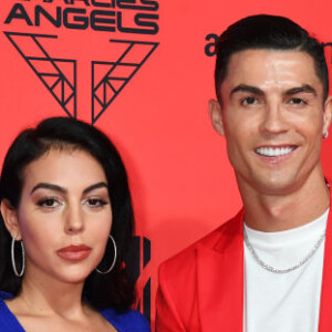 Cristiano Ronaldo tem um relacionamento com Georgina Rodríguez