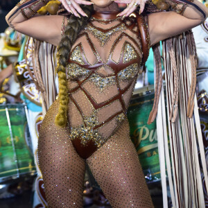 Carnaval 2024: a rainha de bateria da Mancha Verde é Viviane Araujo