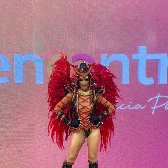 Carnaval 2024: a rainha de bateria da Mocidade Alegre é Aline Oliveira