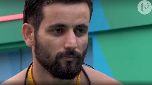 'BBB 24': Matteus levou Deniziane para dormir com ele no quarto do líder