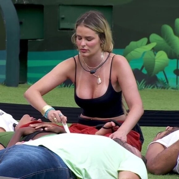 Yasmin Brunet fez ritual com cristais no 'BBB 24'