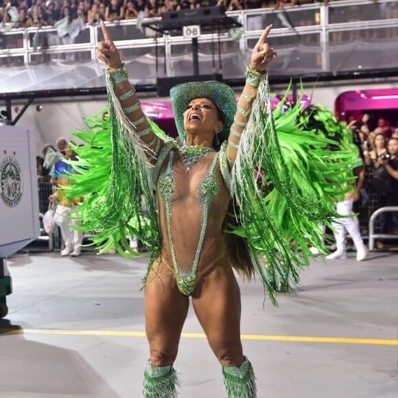 Carnaval 2024: Viviane Araújo optou por desfilar no Salgueiro nas Campeãs em 17 de fevereiro de 2024. Os horários da Mancha Verde e da escola carioca são quase os mesmos
