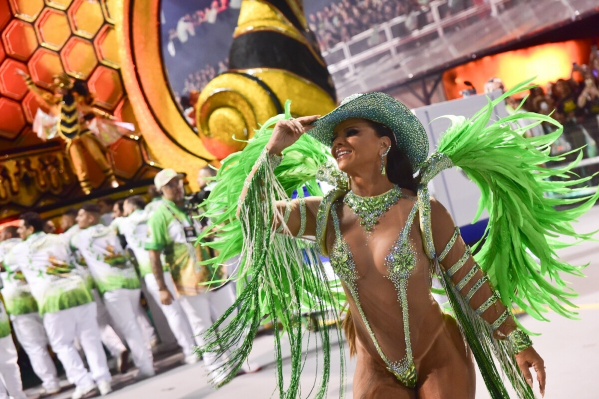 Foto Carnaval 2024 Viviane Araújo Desfalca Mancha Verde No Desfile Das Campeãs Em 17 De 