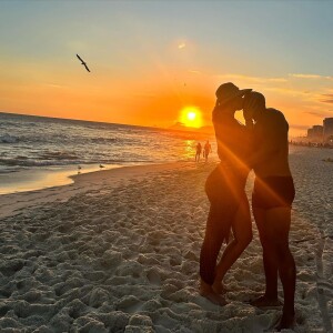 Andressa Urach e o namorado, Lucas Matheus, se conheceram ao gravarem vídeo pornô