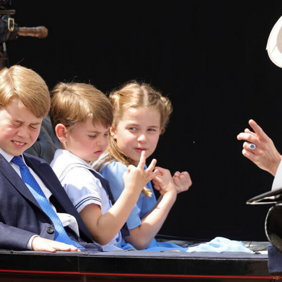 Filhos de Kate Middleton e Príncipe William: longe da escola, as crianças ficarão afastadas de outras pessoas e não precisarão lidar com a repercussão do assunto