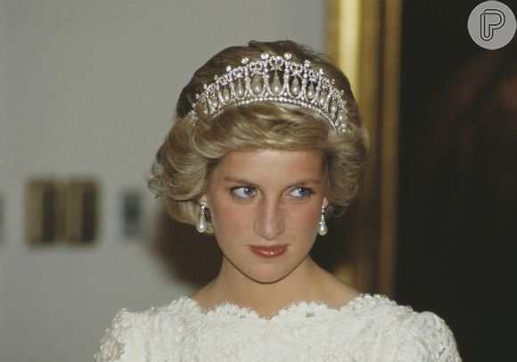Vidente afirma que princesa Diana revelou futuro da realeza britânica