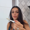 Bruna Biancardi supera incômodo com comida para fazer introdução alimentar de Mavie, sua filha com Neymar: 'Não gosto nem do cheiro'