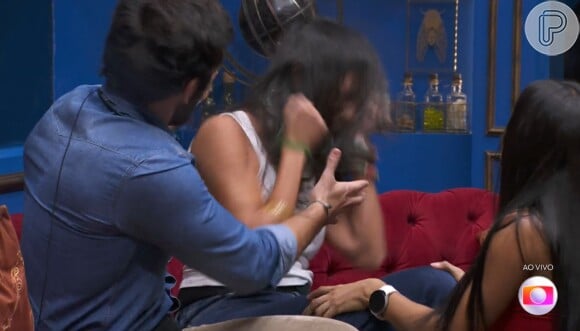 Alane começou a repetir que era péssima e que sua mãe estaria decepcionada com ela após ser eliminada do 'BBB 24'