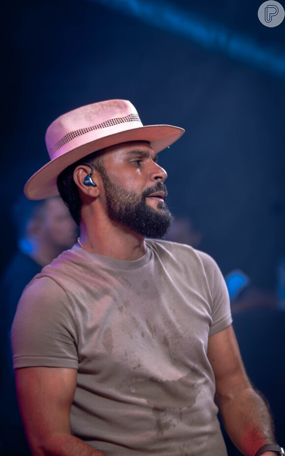 Atualmente, são mais de 1 milhão de vídeos circulando pela web ao som de “eu e casca de bala” e 15 milhões de streams somados nas plataformas de música.