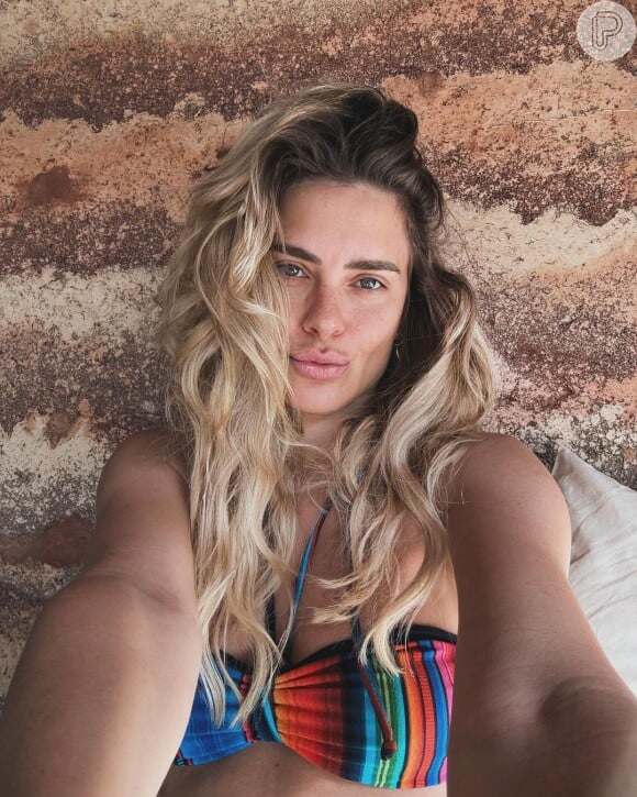 Carolina Dieckmann postou novas fotos de uma lembrança na natureza, o clássico 'tbt'