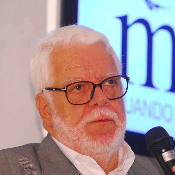 Após morte do ator da novela 'Sol de Verão', Jardel Filho, Manoel Carlos deixou de escrever a trama, sendo substituído por Lauro César Muniz