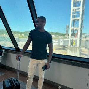 Davi Brito: em conversa com o colunista Gabriel Perline, advogado afirma que existe um contrato que fala sobre a confidencialidade do trabalho e informa a não-remuneração