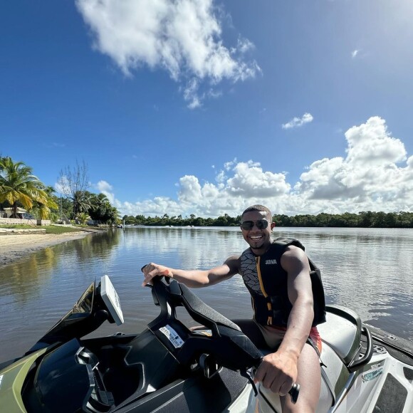 Polêmica com Davi: 'Todo mundo que entrou [na equipe], entrou de forma gratuita, de forma voluntária. Ela foi ao programa mentir', disse advogado ao colunista Gabriel Perline