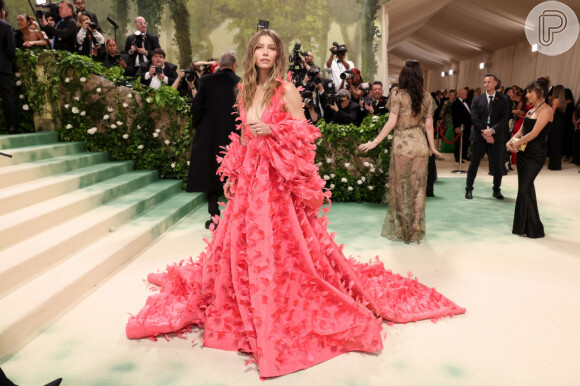 Veja fotos dos looks dos famosos no MET Gala 2024