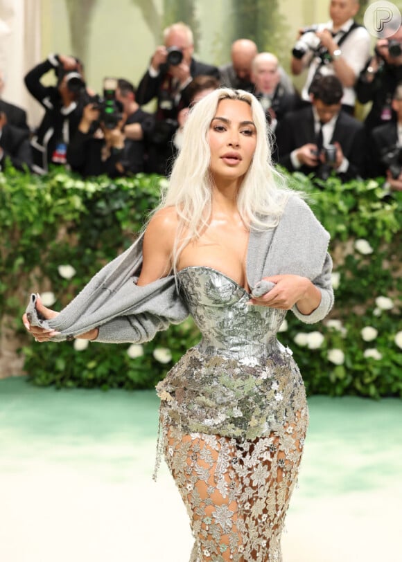 Veja fotos dos looks dos famosos no MET Gala 2024