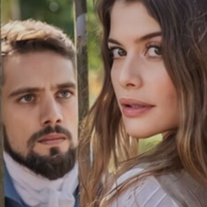 Rafael Cardoso e Alinne Moares protagonizaram a novela Além do Tempo