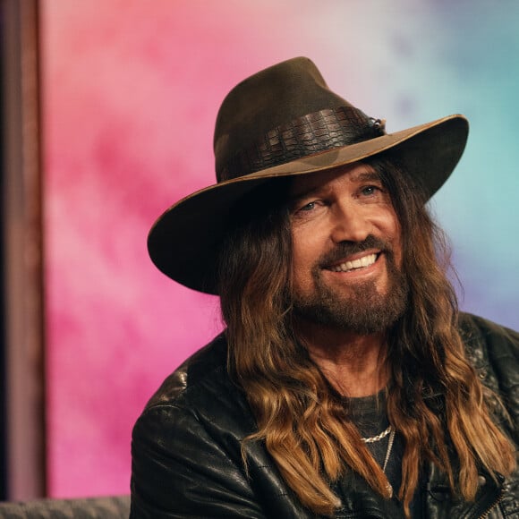 'Doc' era protagonizada por Billy Ray Cyrus e foi ao ar nos Estados Unidos de 2001 a 2004