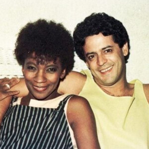 Zezé Motta e Marcos Paulo participaram da novela Corpo a Corpo e sofreram preconceito por ser um casal inter-racial