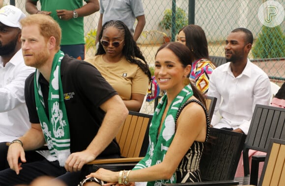 Viagem de Príncipe Harry e Meghan Markle à Nigéria deixou Príncipe William e Kate Middleton 'apavorados', segundo o famoso especialista real Tom Quinn